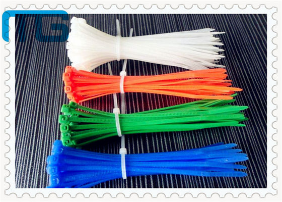 China Las bridas de plástico de nylon das alta temperatura largas relampagan el lazo con colores multipal que el CE de ROHS aprueba 100pcs/bag proveedor
